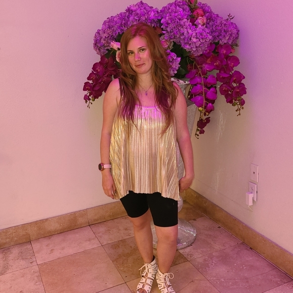 H&M Sparkly Gold Tank Top - Picture 10 of 17